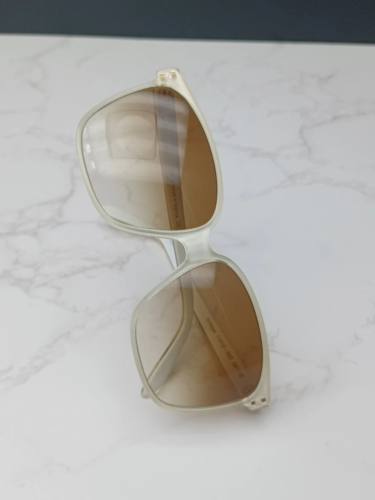 EMMANUELLE KHANH " VINTAGE " EK11610 - Ivory color - Sunglasses - New Old Stock