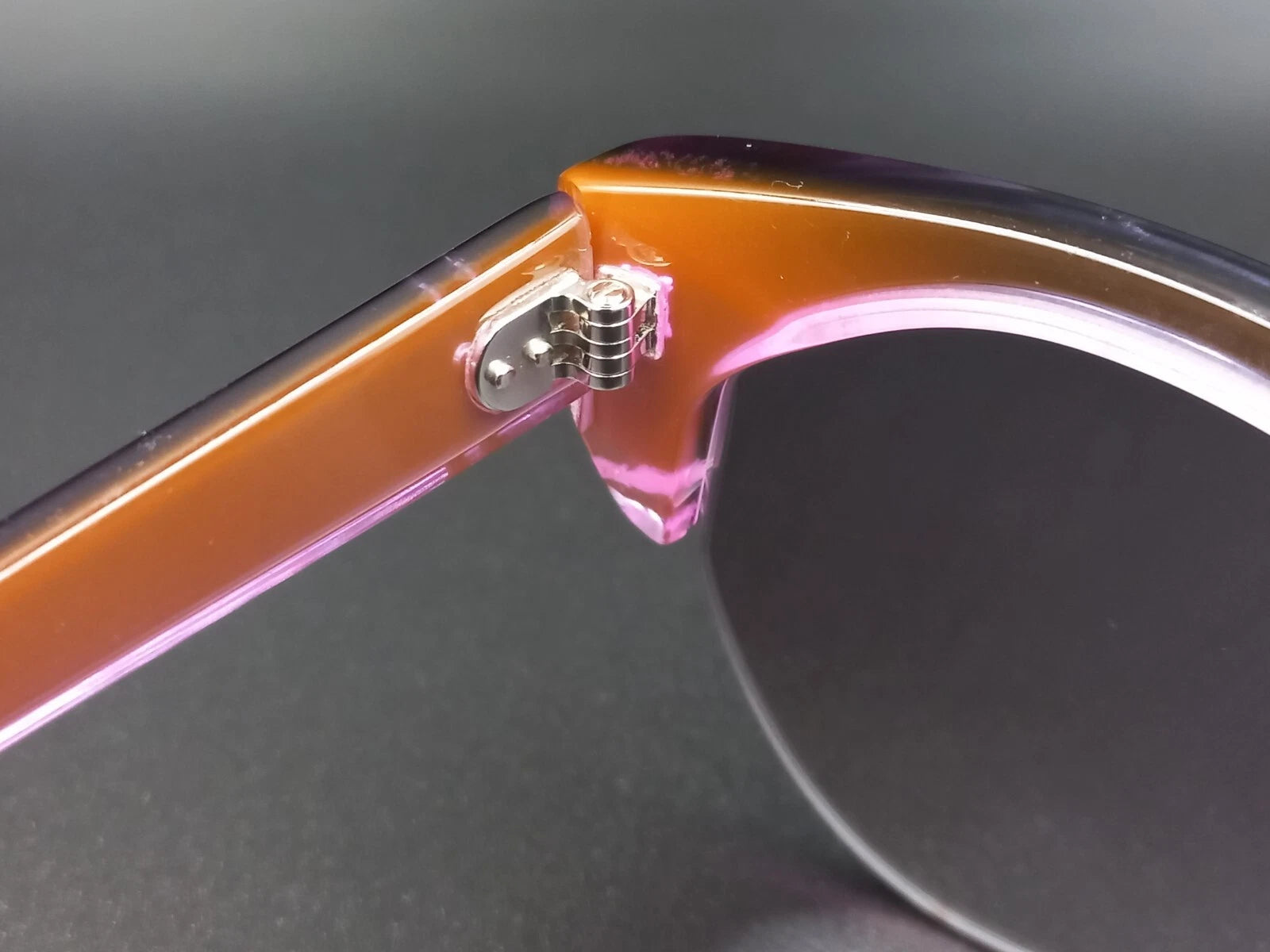 Schöne KIRK & KIRK „Jenny“ Rosa Lila Sonnenbrille – Mit Etui – New Old Stock ED