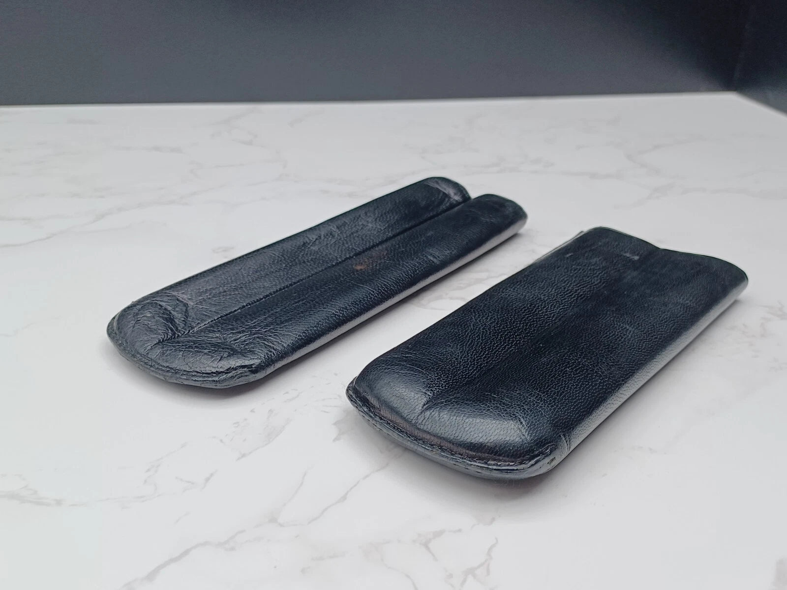 Schönes Vintage Zigarrenetui - Schwarzes Leder - AM10-1581