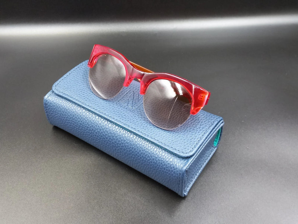 Schöne KIRK & KIRK „Jenny“ rote Sonnenbrille – Mit Etui – Neuwertig aus altem Lagerbestand – OVP