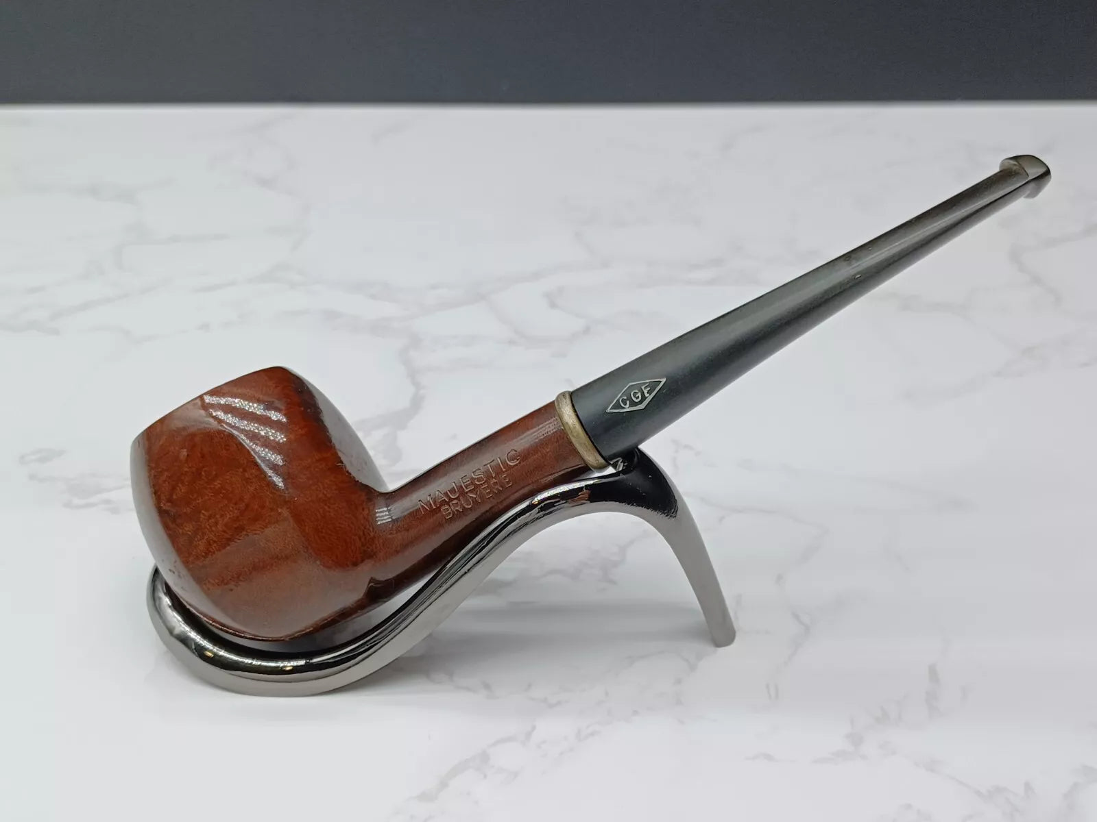 Pipe en Bruyère MAJESTIC - Accessoire Fumeur - France - AS17-01077
