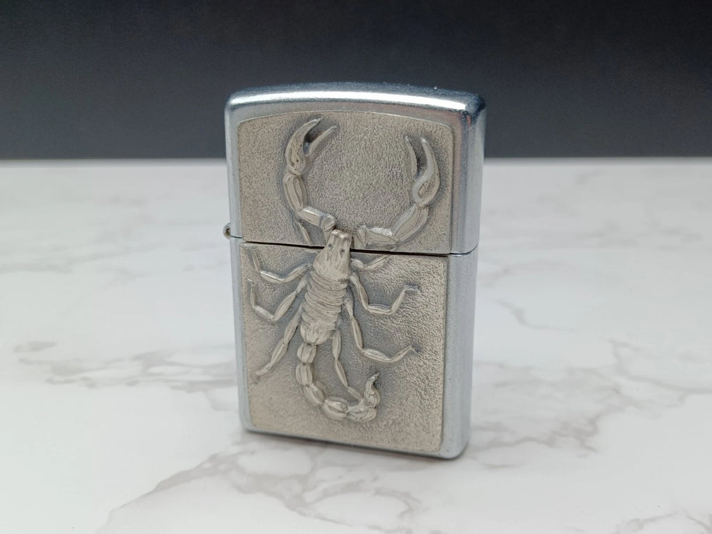 Nice ZIPPO SCORPIO - Petrol Lighter - 2005 - With Box - AG08-1594