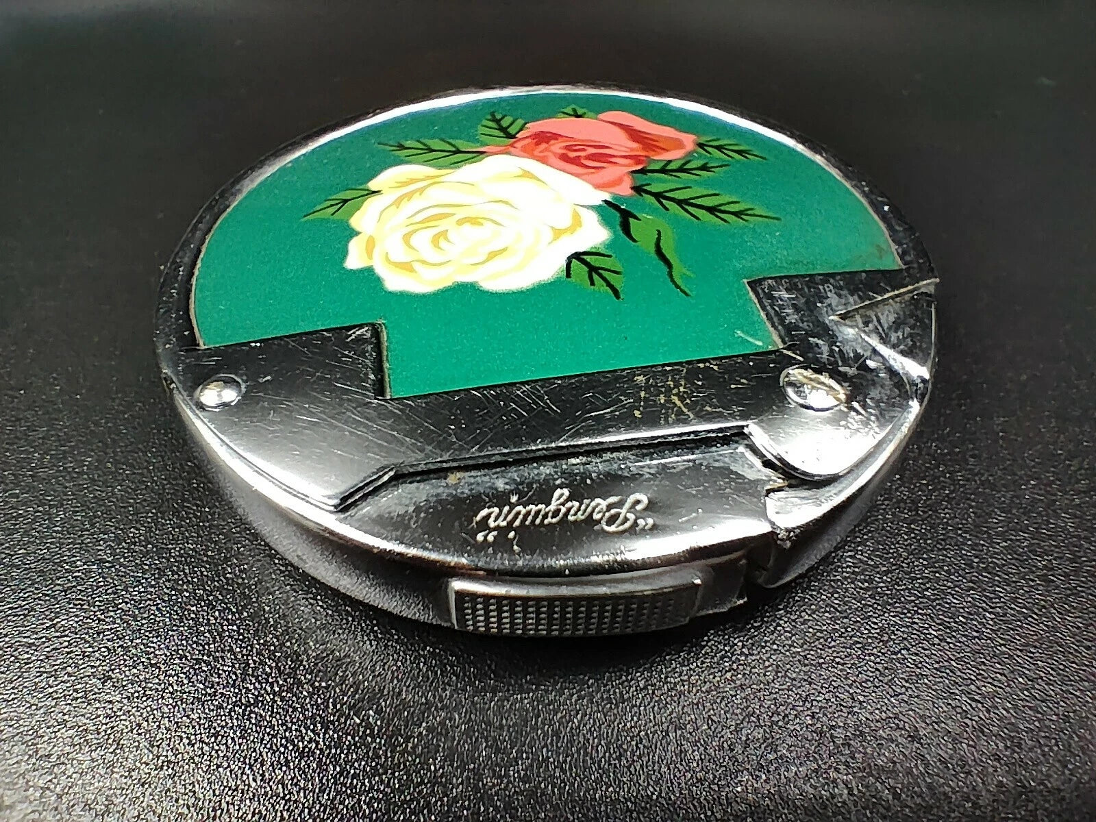 Nice PENGUIN „Smile“ – Benzinfeuerzeug – Hergestellt in Japan – 099CO AH04