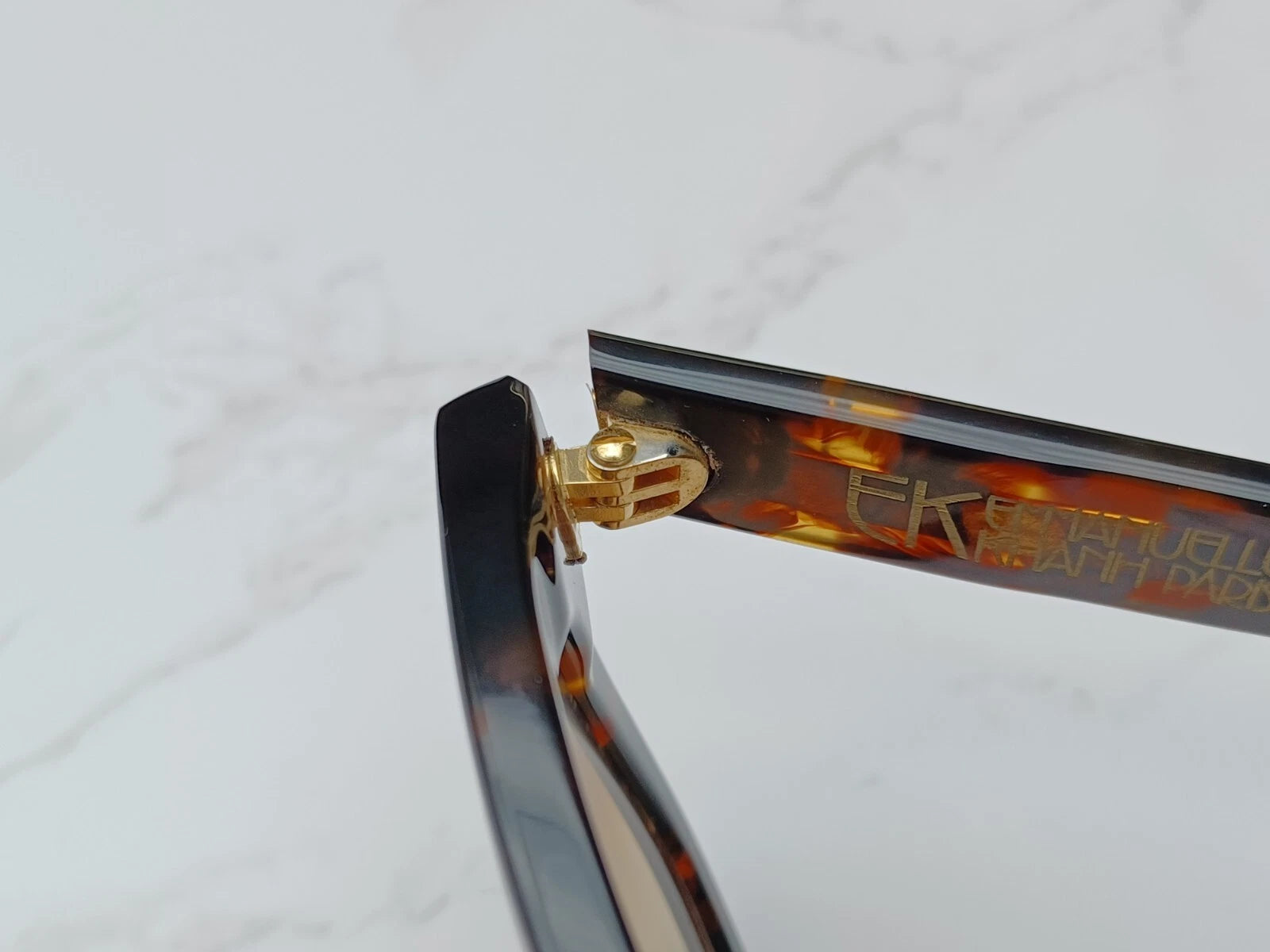 EMMANUELLE KHANH " VINTAGE " EK5051 - Braune Schuppen Sonnenbrille -Neu - Altbestand