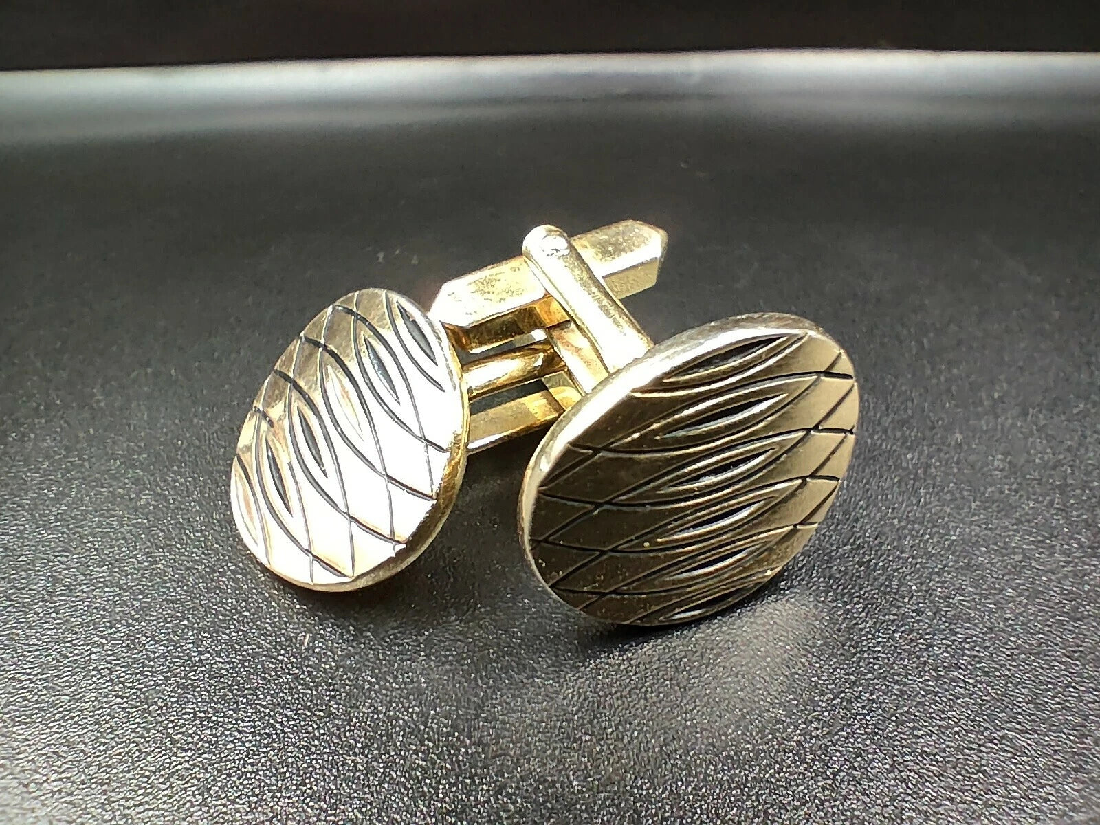 Boutons de Manchette Dorés Vintage Cérémonie – 1980s