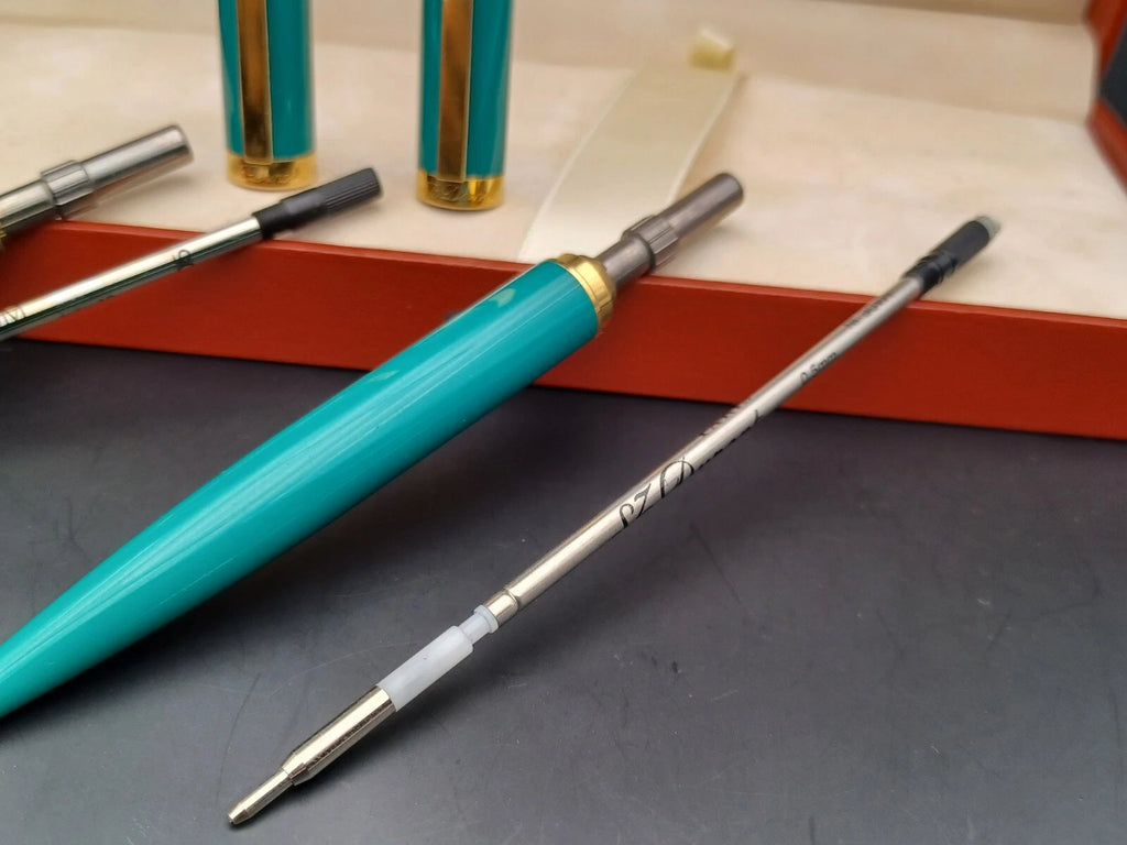 Nice S.T. Dupont Ballpoint Pen & Criterion Pencil Paper - With Box - AS01-0803