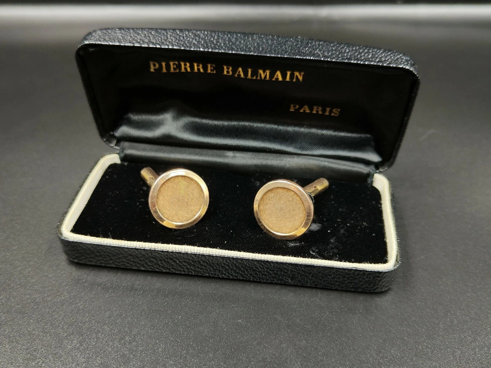 Vintage PIERRE BALMAIN Paris Cufflinks - Gold Plated - With Box - 0213CO AB04