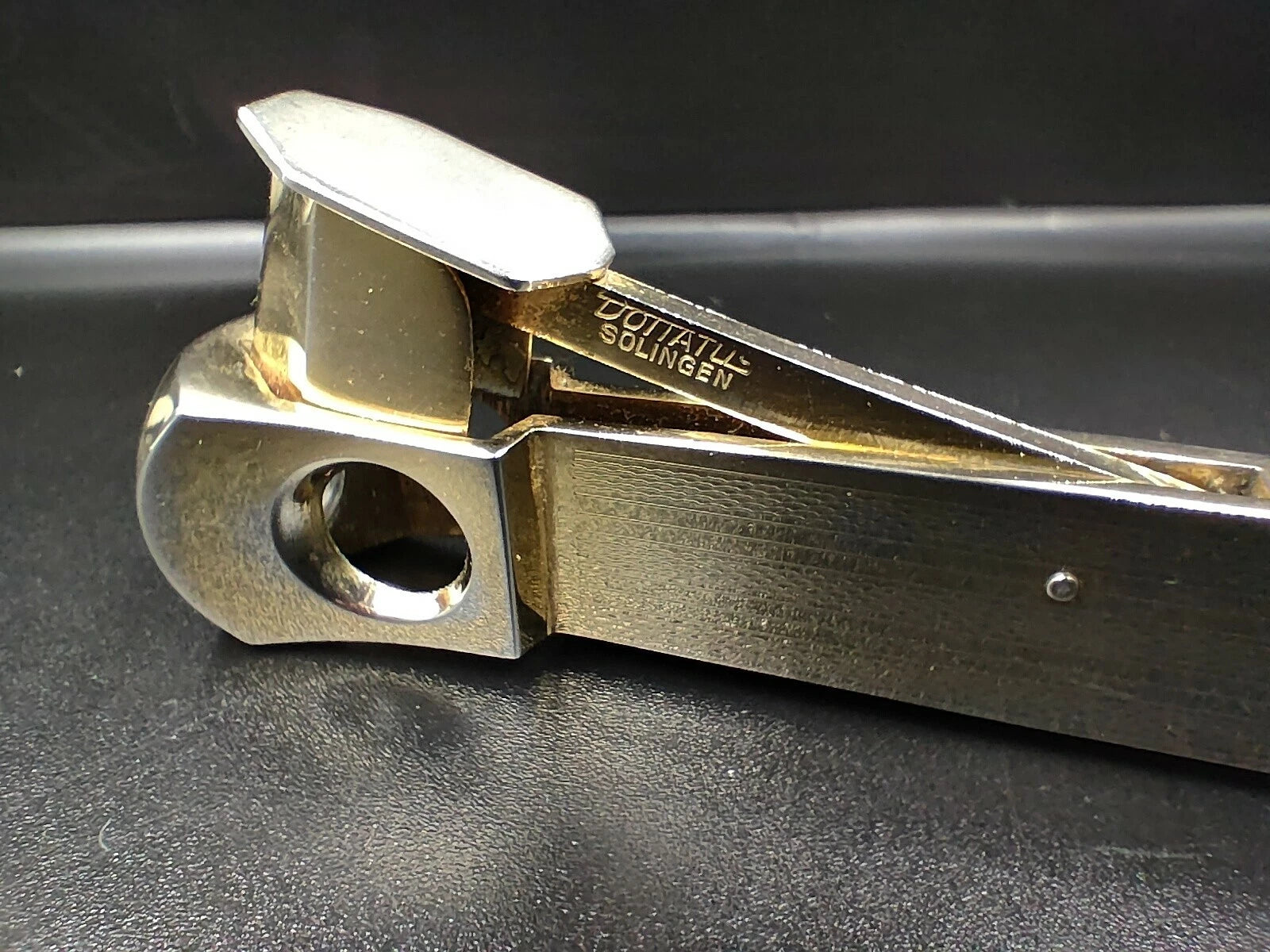 Vintage  SOLINGEN " Donatus " DBGM - Cigar Cutter - Gold Metal - 0650CO AM12